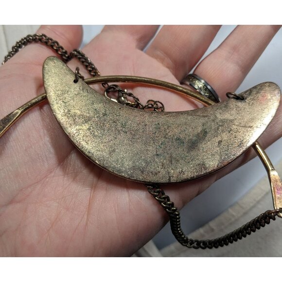 Brutalist Distressed Gold Tone And Brown Statement Necklace - Picture 7 of 8